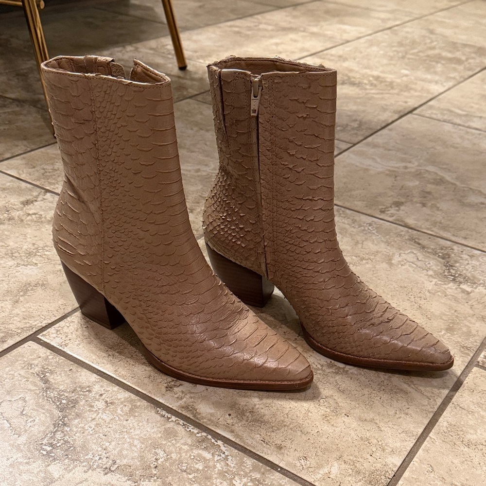 Matisse Taupe Textured Ankle Booties